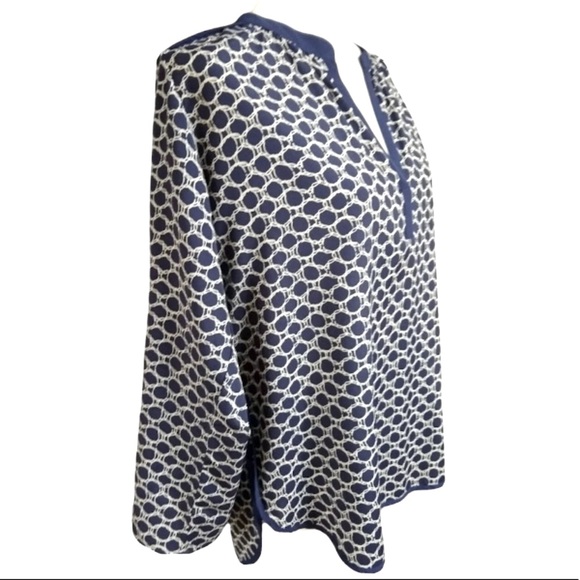 Eclair Brenyn Top Silky Split Neck Roll Tab 3/4-Sleeve - Picture 2 of 6